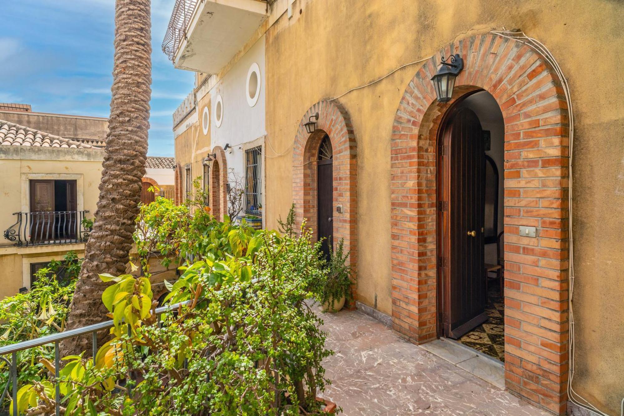 Casa Florio Apartment Taormina Bagian luar foto