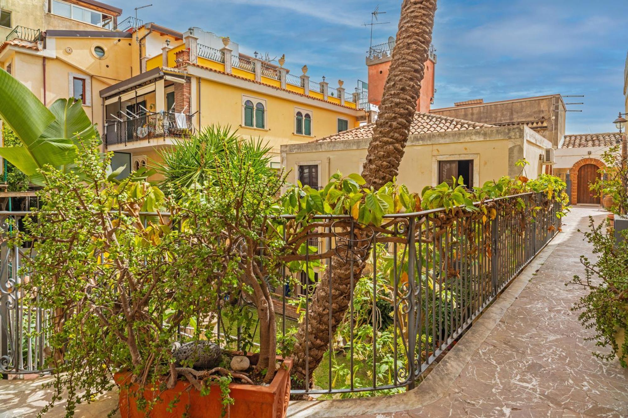 Casa Florio Apartment Taormina Bagian luar foto